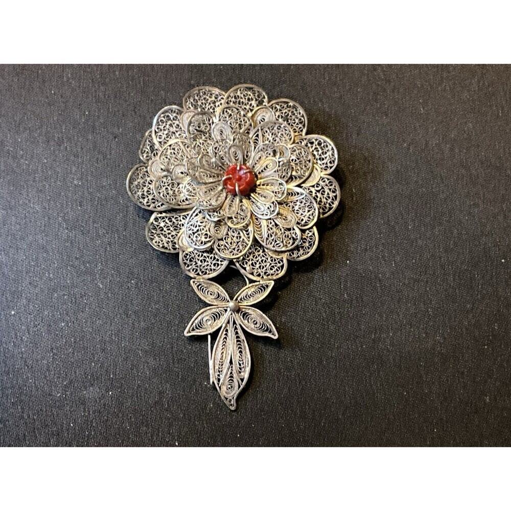 925 Sterling Silver Antique Filagree and Coral Flower Brooch 15g